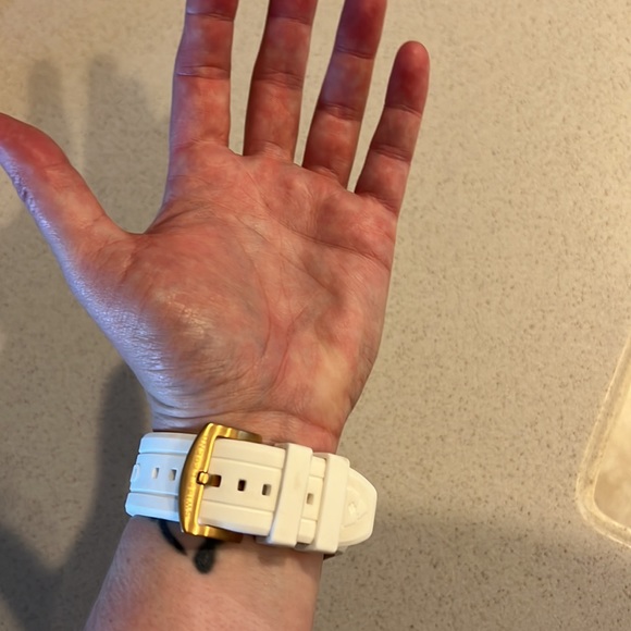 NWOT Swiss Legend ladies oversize watch - Picture 11 of 12